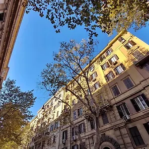  Apartment Dandolo In Trastevere By Halldis