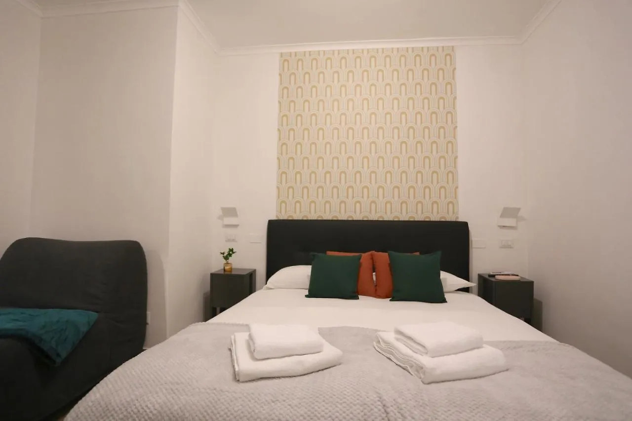 Palatino 28 Apartment Rome 0*,  Italy
